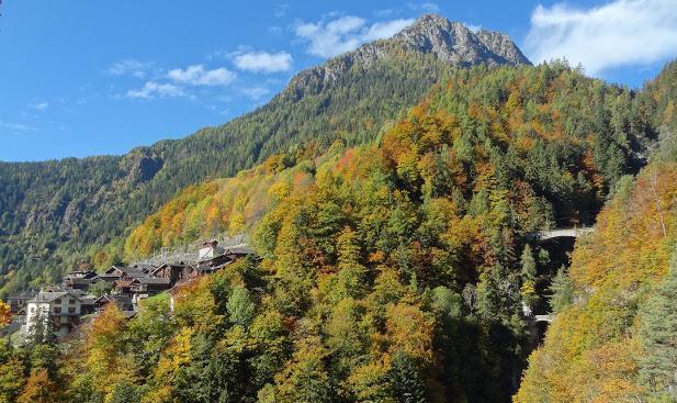 Lieu Secret Dans Les Alpes Suisses Villa Le Tretien Екстериор снимка